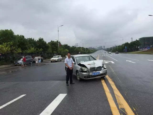 邵陽(yáng)天嬌國(guó)際汽車城,邵陽(yáng)北京現(xiàn)代,邵陽(yáng)鈑噴